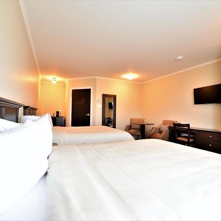 Motel L'Abri Carleton-sur-Mer ภายนอก รูปภาพ
